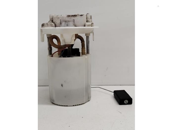 Gebruikte Tank element Pomp Peugeot 207/207+ (WA/WC/WM) 1.4 16V Prijs € 35,00 Margeregeling aangeboden door Hans Auto Onderdelen