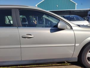 Gebruikte Deur 4Deurs rechts-voor Opel Vectra C Caravan 2.2 DIG 16V Prijs € 50,00 Margeregeling aangeboden door Hans Auto Onderdelen