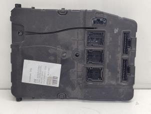 Gebruikte Comfort Module Renault Megane II Grandtour (KM) 1.5 dCi 100 Prijs € 30,00 Margeregeling aangeboden door Hans Auto Onderdelen