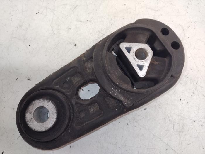 Gebruikte Motorrubber Renault Grand Scénic II (JM) 1.9 dCi 130 Prijs € 15,00 Margeregeling aangeboden door Hans Auto Onderdelen