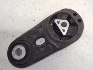 Gebruikte Motorsteun Renault Grand Scénic II (JM) 1.9 dCi 130 Prijs € 15,00 Margeregeling aangeboden door Hans Auto Onderdelen