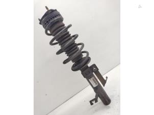 Gebruikte Mac Phersonpoot rechts-voor Ford Fiesta 5 (JD/JH) 1.25 16V Prijs € 30,00 Margeregeling aangeboden door Hans Auto Onderdelen