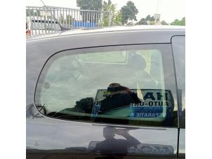 Gebruikte Extra Ruit 2Deurs rechts-achter Peugeot 307 (3A/C/D) 2.0 16V Prijs € 30,00 Margeregeling aangeboden door Hans Auto Onderdelen