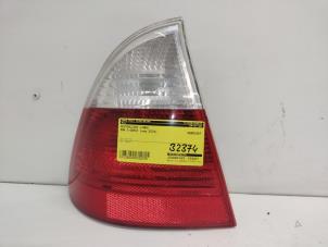 Gebruikte Achterlicht links BMW 3 serie Touring (E46/3) 318i 16V Prijs € 15,00 Margeregeling aangeboden door Hans Auto Onderdelen