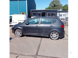 Gebruikte Ruit Extra 4Deurs rechts-achter Seat Altea (5P1) 2.0 TDI 16V Prijs € 35,00 Margeregeling aangeboden door Hans Auto Onderdelen