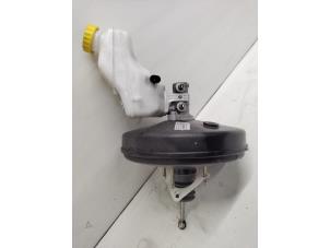 Gebruikte Rembooster Fiat Tipo (356W/357W) 1.0 T3 12V Prijs € 125,00 Margeregeling aangeboden door Hans Auto Onderdelen