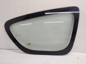 Gebruikte Ruit 2Deurs rechts-achter Toyota Aygo (B10) 1.0 12V VVT-i Prijs € 35,00 Margeregeling aangeboden door Hans Auto Onderdelen