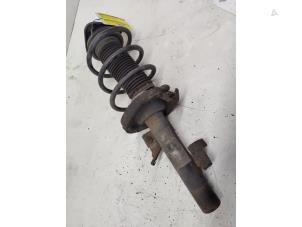 Gebruikte Mac Phersonpoot rechts-voor Ford C-Max Prijs € 30,00 Margeregeling aangeboden door Hans Auto Onderdelen