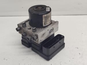 Gebruikte ABS Pomp Peugeot 207/207+ (WA/WC/WM) 1.4 HDi Prijs € 35,00 Margeregeling aangeboden door Hans Auto Onderdelen