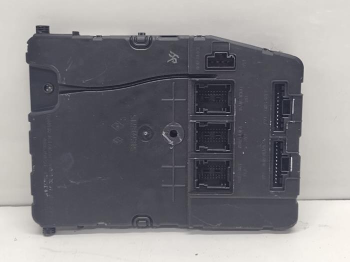 Gebruikte Module Bodycontrol Renault Grand Scénic II (JM) 2.0 16V Prijs € 55,00 Margeregeling aangeboden door Hans Auto Onderdelen