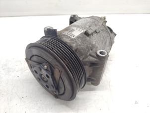 Gebruikte Aircopomp Renault Grand Scénic II (JM) 2.0 16V Prijs € 45,00 Margeregeling aangeboden door Hans Auto Onderdelen