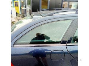 Gebruikte Extra Ruit 4Deurs rechts-achter Mercedes C Combi (S203) 1.8 C-180K 16V Prijs € 35,00 Margeregeling aangeboden door Hans Auto Onderdelen