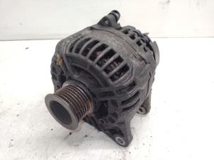 Gebruikte Dynamo Renault Master II (FD/HD) 2.5 dCi 120 FAP Prijs € 35,00 Margeregeling aangeboden door Hans Auto Onderdelen