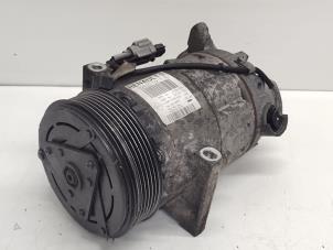 Gebruikte Aircopomp Renault Clio IV (5R) 0.9 Energy TCE 90 12V Prijs € 60,00 Margeregeling aangeboden door Hans Auto Onderdelen