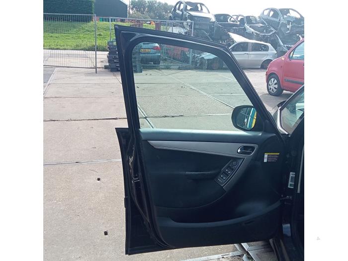 Portier 4Deurs links-voor van een Citroën C4 Grand Picasso (UA) 1.6 16V THP Sensodrive,GT THP 2009