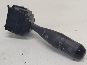 Gebruikte Ruitenwis Schakelaar Smart Forfour (454) 1.3 16V Prijs € 20,00 Margeregeling aangeboden door Hans Auto Onderdelen