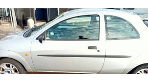 Gebruikte Deur 2Deurs links Ford Ka I 1.3i Prijs € 50,00 Margeregeling aangeboden door Hans Auto Onderdelen