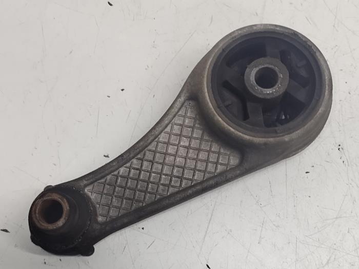Gebruikte Motorrubber Renault Kangoo (KC) 1.4 Prijs € 20,00 Margeregeling aangeboden door Hans Auto Onderdelen