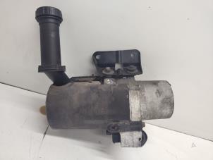 Gebruikte Servopomp Peugeot 307 SW (3H) 2.0 16V Prijs € 50,00 Margeregeling aangeboden door Hans Auto Onderdelen