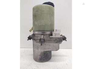 Gebruikte Servopomp Opel Vectra C Caravan 2.2 DIG 16V Prijs € 75,00 Margeregeling aangeboden door Hans Auto Onderdelen