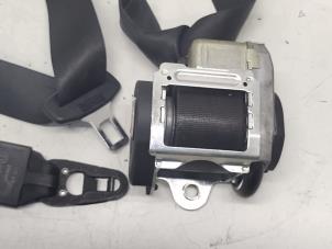 Gebruikte Veiligheidsgordel rechts-voor Audi A6 Avant (C6) 3.0 TDI V6 24V Quattro Prijs € 35,00 Margeregeling aangeboden door Hans Auto Onderdelen