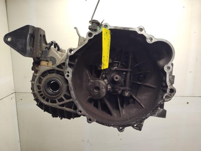 Gebruikte Versnellingsbak Hyundai Santa Fe I 2.4 16V 4x2 Prijs € 375,00 Margeregeling aangeboden door Hans Auto Onderdelen