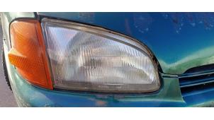 Gebruikte Koplamp rechts Toyota Starlet (EP9) 1.3,XLi,GLi 16V Prijs € 25,00 Margeregeling aangeboden door Hans Auto Onderdelen