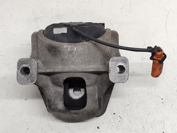 Gebruikte Motorsteun Audi A4 Avant (B8) 1.8 TFSI 16V Prijs € 60,00 Margeregeling aangeboden door Hans Auto Onderdelen