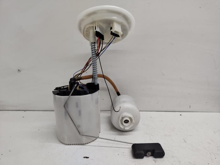 Gebruikte Tank element Pomp Audi A4 Avant (B8) 1.8 TFSI 16V Prijs € 50,00 Margeregeling aangeboden door Hans Auto Onderdelen