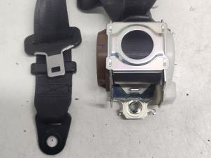 Gebruikte Veiligheidsgordel links-achter Citroen C4 Grand Picasso (UA) 1.6 16V THP Sensodrive,GT THP Prijs € 15,00 Margeregeling aangeboden door Hans Auto Onderdelen