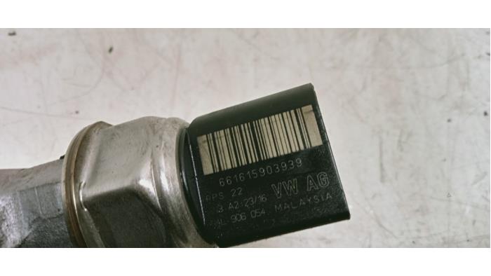 Gebruikte Injector brug Volkswagen Polo V (6R) 1.4 TDI 12V 90 Prijs € 30,00 Margeregeling aangeboden door Hans Auto Onderdelen