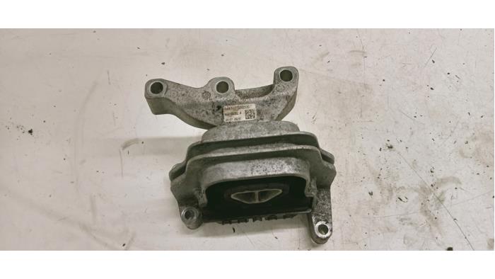 Gebruikte Motorrubber Volkswagen Polo V (6R) 1.4 TDI 12V 90 Prijs € 25,00 Margeregeling aangeboden door Hans Auto Onderdelen