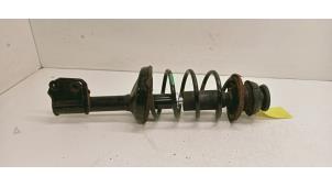 Gebruikte Mac Phersonpoot links-voor Renault Kangoo (KC) 1.2 16V Prijs € 35,00 Margeregeling aangeboden door Hans Auto Onderdelen