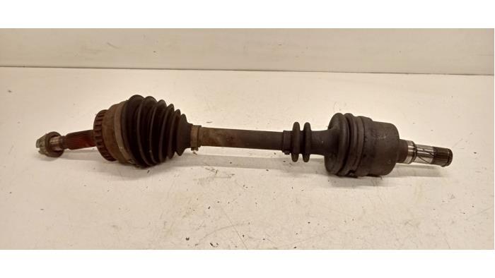 Gebruikte Aandrijfas links-voor Saab 9-3 I (YS3D) 2.0t 16V Ecopower Prijs € 25,00 Margeregeling aangeboden door Hans Auto Onderdelen