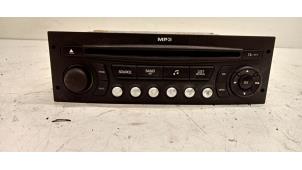 Gebruikte Radio Citroen C4 Picasso (UD/UE/UF) 1.6 HDiF 16V 110 Prijs € 35,00 Margeregeling aangeboden door Hans Auto Onderdelen