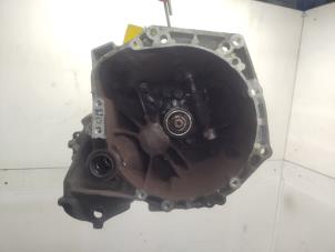 Gebruikte Versnellingsbak Toyota Aygo (B10) 1.0 12V VVT-i Prijs € 100,00 Margeregeling aangeboden door Hans Auto Onderdelen