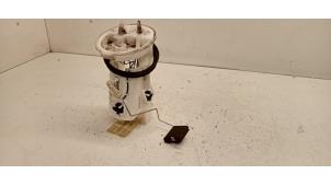 Gebruikte Tank element Pomp BMW 3 serie Touring (E46/3) 318i 16V Prijs € 30,00 Margeregeling aangeboden door Hans Auto Onderdelen