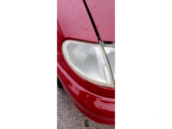 Richtingaanwijzer rechts van een Ford Galaxy (WGR) 2.0 CL,GLX SEFI 1997