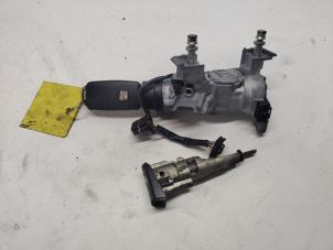 Gebruikte Slotenset Seat Altea (5P1) 2.0 TDI 16V Prijs € 40,00 Margeregeling aangeboden door Hans Auto Onderdelen