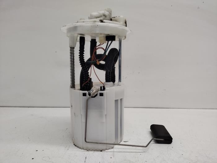 Gebruikte Tank element Pomp Fiat Bravo (198A) 1.4 T-Jet 16V 120 Prijs € 25,00 Margeregeling aangeboden door Hans Auto Onderdelen