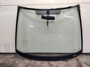 Gebruikte Ruit voor Opel Corsa D 1.4 16V Twinport Prijs € 70,00 Margeregeling aangeboden door Hans Auto Onderdelen