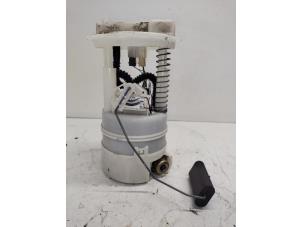 Gebruikte Tank element Pomp Nissan Note (E11) 1.4 16V Prijs € 30,00 Margeregeling aangeboden door Hans Auto Onderdelen