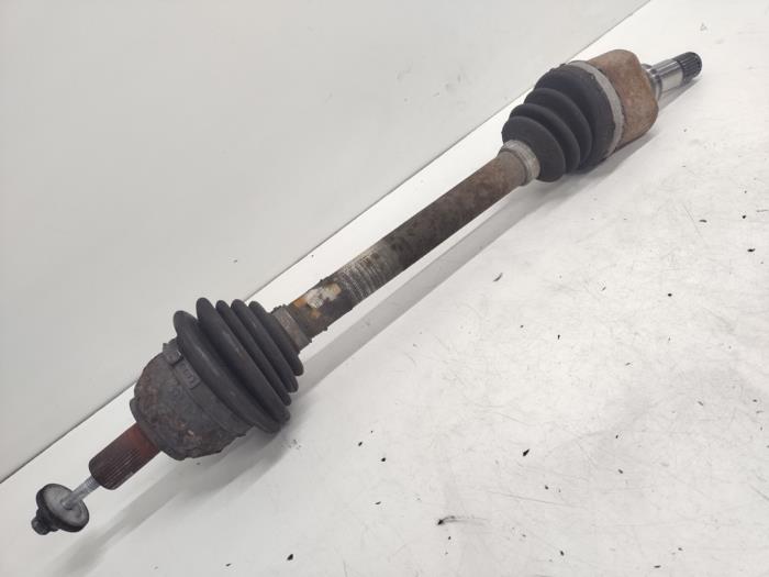Gebruikte Aandrijfas links-voor Ford Focus 2 Wagon 1.4 16V Prijs € 25,00 Margeregeling aangeboden door Hans Auto Onderdelen