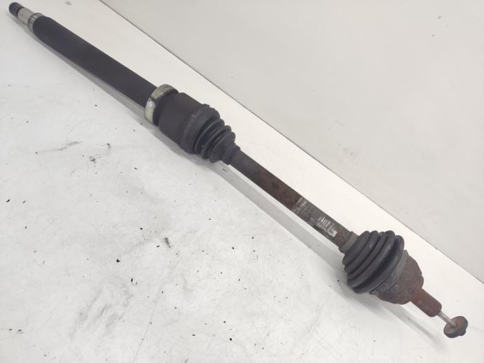 Gebruikte Aandrijfas rechts-voor Ford Focus 2 Wagon 1.4 16V Prijs € 25,00 Margeregeling aangeboden door Hans Auto Onderdelen