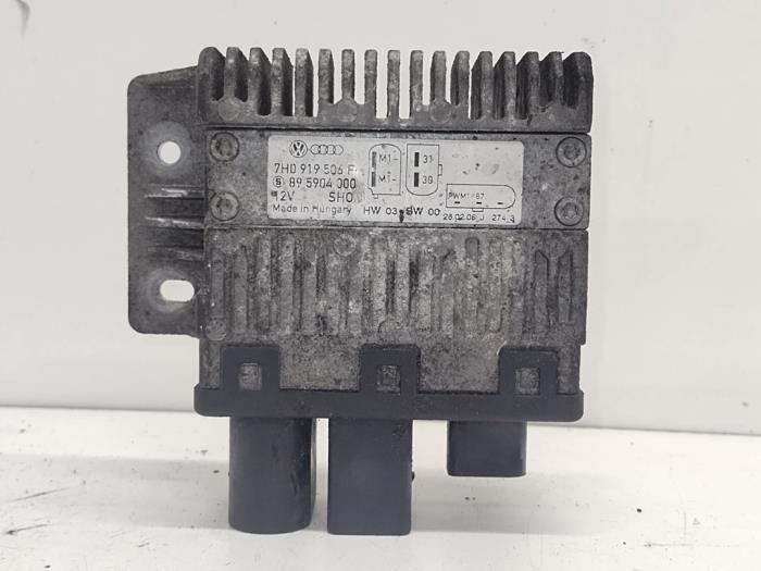Gebruikte Koelvin module Volkswagen Transporter T5 1.9 TDi Prijs € 40,00 Margeregeling aangeboden door Hans Auto Onderdelen
