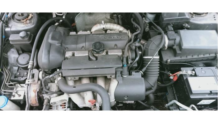 Gebruikte Rembol Volvo V40 (VW) 1.8 16V Prijs € 40,00 Margeregeling aangeboden door Hans Auto Onderdelen