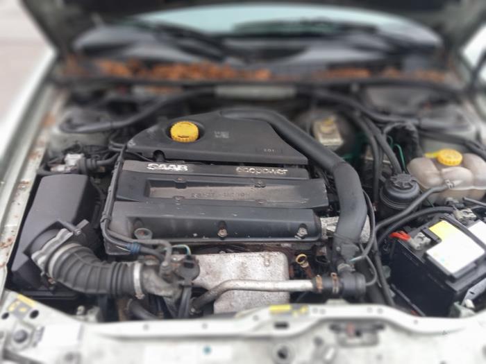 Gebruikte Rembekrachtiger Saab 9-3 I (YS3D) 2.0t 16V Ecopower Prijs € 50,00 Margeregeling aangeboden door Hans Auto Onderdelen