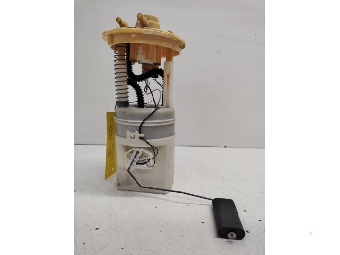 Gebruikte Tank element Pomp Mitsubishi Colt (Z2/Z3) 1.3 16V Prijs € 20,00 Margeregeling aangeboden door Hans Auto Onderdelen