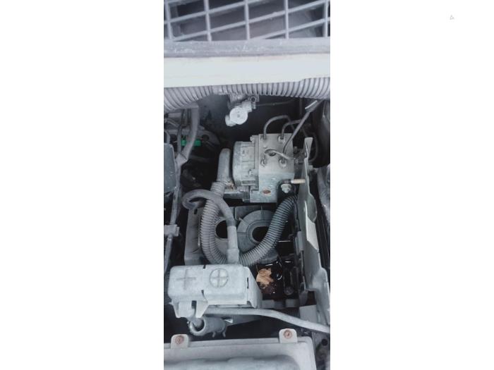 Gebruikte Rembol Citroen Xsara Picasso (CH) 1.8 16V Prijs € 50,00 Margeregeling aangeboden door Hans Auto Onderdelen