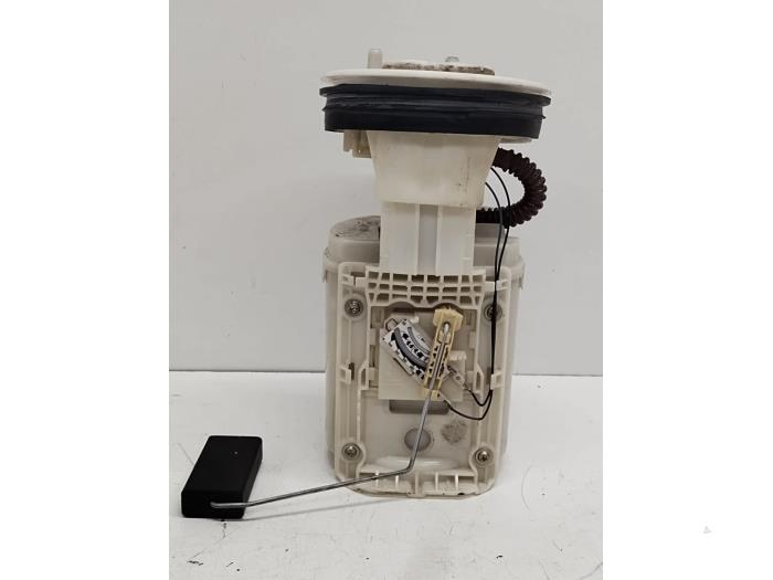 Gebruikte Tank element Pomp Volkswagen Polo III (6N2) 1.4 Prijs € 25,00 Margeregeling aangeboden door Hans Auto Onderdelen